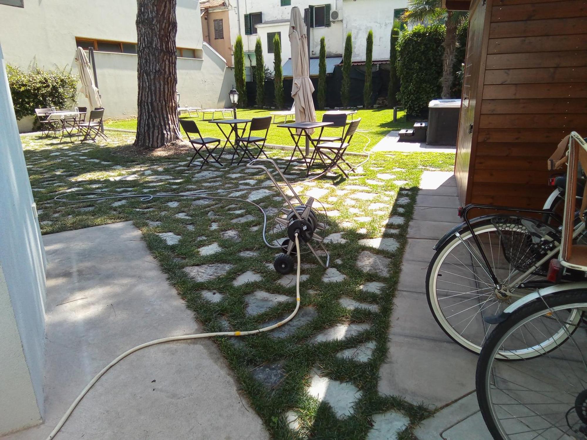 B&B Villa Tozza Senigallia Buitenkant foto